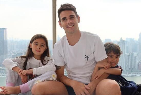 女自卫区